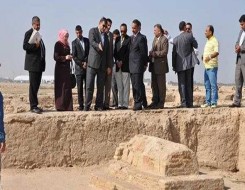   مصر اليوم - عالم جيولوجي بريطاني يواجه تهمة الإعدام لسرقته آثار عراقية وذووه يطالبون الحكومة البريطانية التدخّل