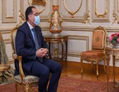   مصر اليوم - مصطفى مدبولي ورئيس المنطقة الاقتصادية لقناة السويس يبحثان عددًا من الملفات الهامة