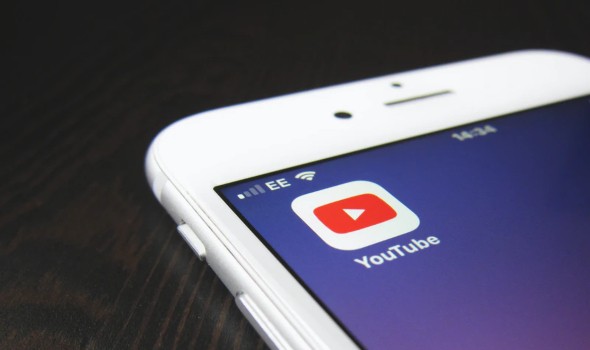 يوتيوب تتيح ميزة التصحيحات الجديدة لمنشئي المحتوي