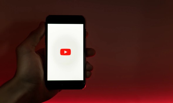 يوتيوب يبدأ اختبار خوارزمية جديدة لخلاصة الاشتراكات الخاصة