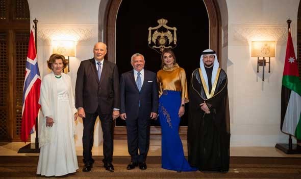   مصر اليوم - الملكة رانيا العبدالله تنشر صوراً من إفطار العائلة الهاشمية