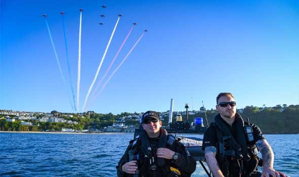   مصر اليوم - الشرطة البريطانية تعتقل محتجين مناهضين للملكية قبيل تتويج تشارلز