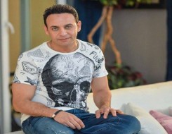   مصر اليوم - النجم مصطفى قمر يوجه رسالة لجمهوره بعد تعرضه لحادث سير