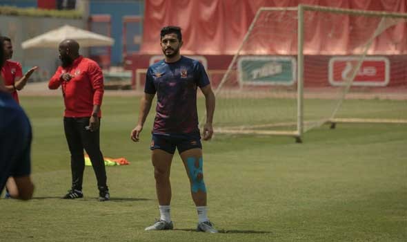 الأهلي يعلن تفاصيل رحلة النمسا لإجراء فحوصات علي ركبة أيمن أشرف