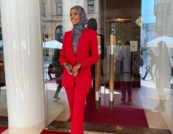   مصر اليوم - حليمة أيدن عارضة الأزياء الصومالية التي واجهت العنصرية وأصبحت سفيرة لكثير من الماركات