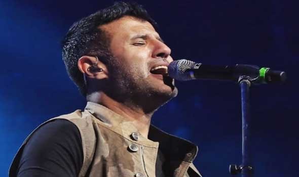  مصر اليوم - 3 عروض غنائية لـ حمزة نمرة احتفالاً بـ ألبوم رايق سبتمبر المقبل