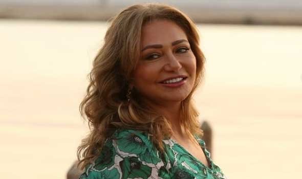   مصر اليوم - ليلى علوي تطرح البوستر الرسمي لفيلم «آل شنب»