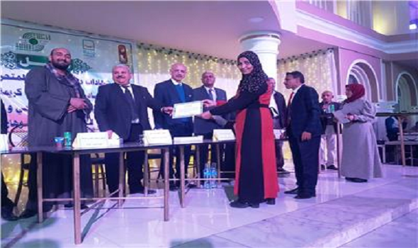   مصر اليوم - تكريم 400 من المتحررين من الأمية بقرى «مركز البلينا» في سوهاج