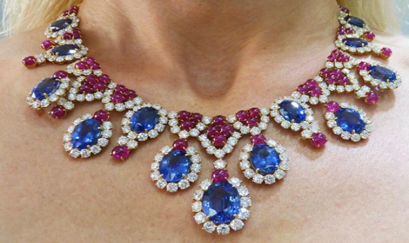   مصر اليوم - الياقوت حجر بخت شهر يوليو هو ملك الأحجار الكريمة وأسطورة تتجدد عبر العصور