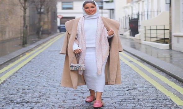   مصر اليوم - استلهمي إطلالتك بالحجاب من أشهر مدونات الموضة