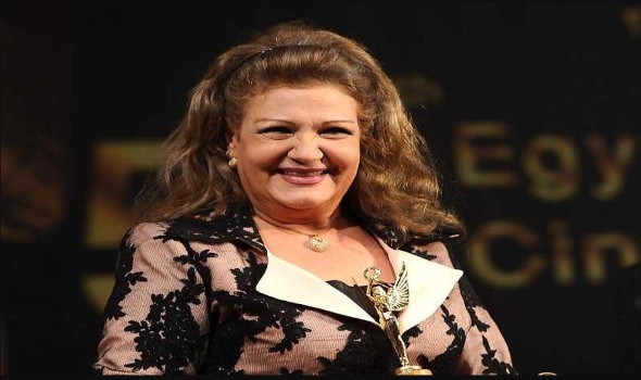   مصر اليوم - ميمي جمال تتصدر بوستر فيلم «أنا وابن خالتي»