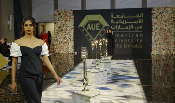   مصر اليوم - الجامعة الأميركية في الإمارات تشارك في أسبوع دبي للموضة بأزياء صُممت من الأقمشة المستدامة