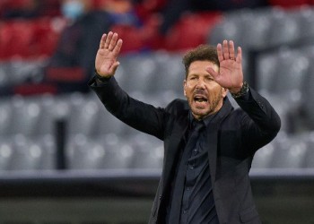 مصر اليوم - سيميوني يعلن تفضيل الكيف على الكم في التدوير استعدادا لأربعة بطولات