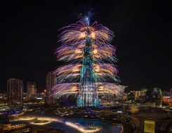   مصر اليوم - برج خليفة يشهد عرضاً مبهراً للّيزر والضوء والألعاب الناريّة في احتفالات رأس السنة