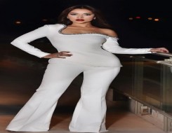   مصر اليوم - بلقيس فتحي تتألق بالبدلة البيضاء في أحدث ظهور لها