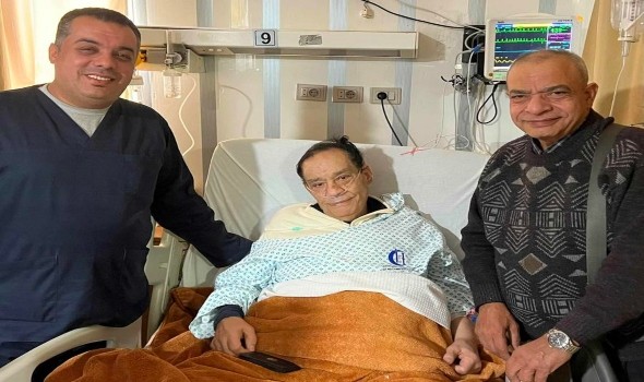   مصر اليوم - حلمي بكر يغادر المستشفى بعد تحسن حالته الصحية