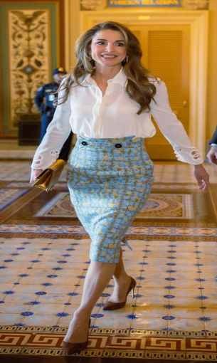  مصر اليوم - الملكة رانيا بإطلالات كلاسيكية راقية في جولتها بواشنطن