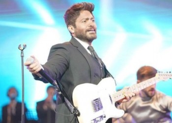   مصر اليوم - تامر حسني يحقق مليار مشاهدة خلال 5 أيام بأغنية من قلبي