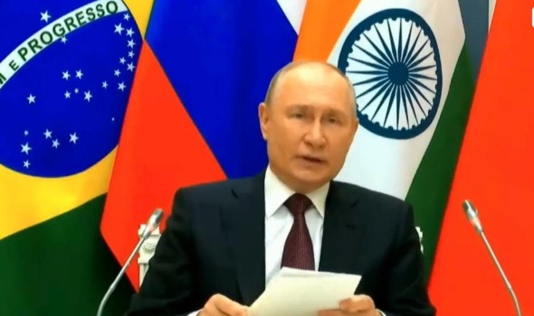   مصر اليوم - بوتين يقيل وزير دفاعه شويغو و يحتفظ بوزير الخارجية لافروف وسط أنباء عن تقدّم روسي في أوكرانيا