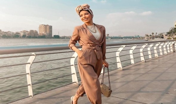   مصر اليوم - الأزياء المحتشمة تُبرز جمال المرأة بأسلوب يتناسب مع قيمها خلال رمضان