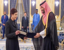   مصر اليوم - ولي العهد السعودي يستقبل صفية السهيل و يقبل إعتمادها كسفير فوق العادة لبغداد في المملكة