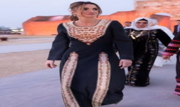 الملكة رانيا تُعيد ارتداء إطلالة بعد تسع سنوات تعكس ثقتها وأناقتها