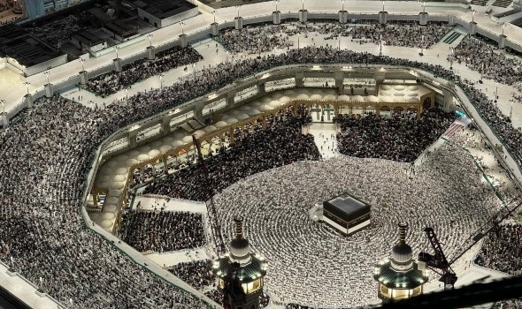   مصر اليوم - الحجاج يرمون الجمرات في أخر أيام التشريق ووزير الداخليه يعلن نجاح خطط حج هذا العام