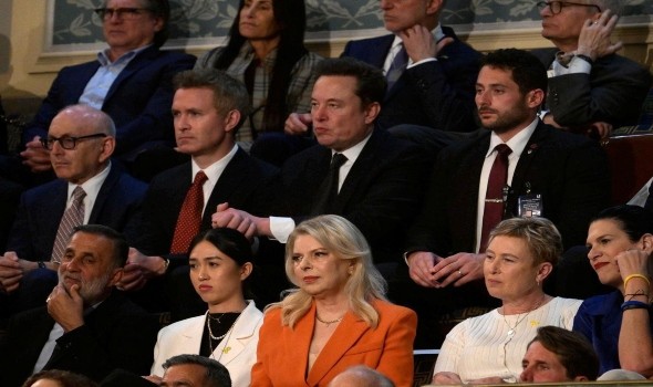   مصر اليوم - توتر وانتقادات متبادلة بين ماسك وناسا بشأن خطط العودة إلى القمر