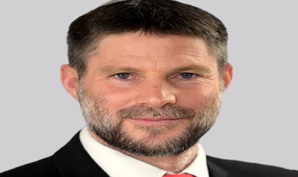   مصر اليوم - سموتريتش يسخر من رئيس الشاباك ويقول إنه يذهب إلى دورة المياه كلما تحدث