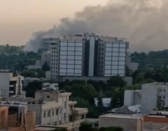   مصر اليوم - انقطاع بث التلفزيون الإيراني بعد قصف مقره الرئيسي في طهران