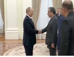   مصر اليوم - وزير الخارجية الإيراني يلتقي بوتين في موسكو ويبحثان تطورات الشرق الأوسط