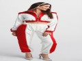   مصر اليوم - نانسي عجرم تكسر قواعد الموضة في "نانسي 11" بإطلالات جريئة