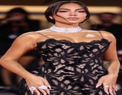 مصر اليوم - جورجينا رودريغز تتألق في مهرجان فينيسيا بإطلالة جمالية تخطف الأنظار