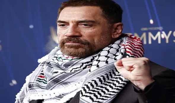 مصر اليوم - الكوفية الفلسطينية تروي حكاية وطن على منصات الموضة حول العالم