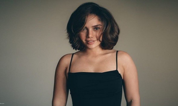   مصر اليوم - رنا رئيس تخضع لجراحة عاجلة بعد تعرضها لإجهاض ونزيف حاد