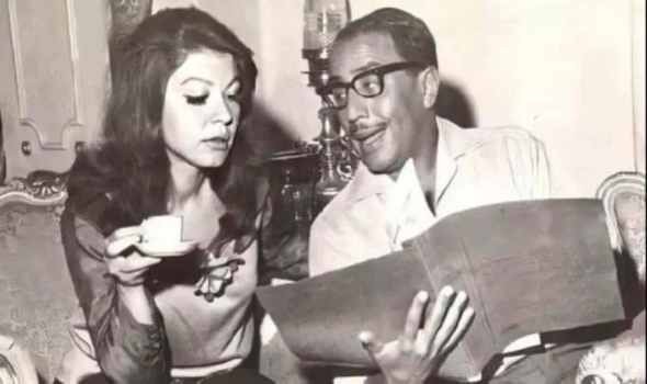   مصر اليوم - في ذكرى ميلاده فؤاد المهندس يكشف كيف طلب يد شويكار على المسرح