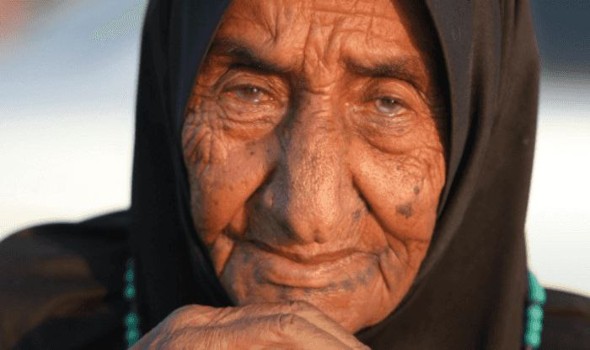   مصر اليوم - جازية فلسطينية في عامها المئة تُهجَّر قسراً للمرة الرابعة وتحلم بالأمان لأحفادها