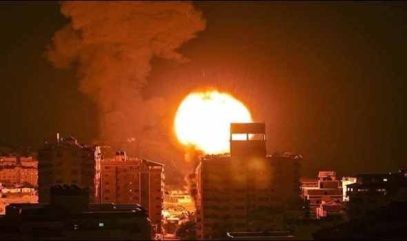   مصر اليوم - عشرات الضحايا في غارات إسرائيلية على غزة والجيش يباشر اجتياح مدينة غزة بالكامل