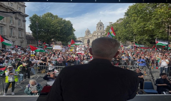   مصر اليوم - الشرطة البريطانية تعتقل مئات المشاركين في مسيرة ضد حظر حركة فلسطين أكشن