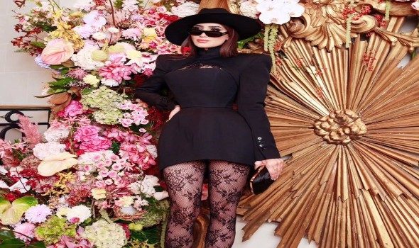   مصر اليوم - إطلالات النجمات العرب تخطف الأنظار في أسبوع الموضة الباريسي