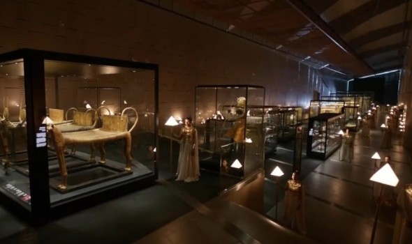   مصر اليوم - أول ظهور لكنوز الملك توت عنخ آمون في المتحف المصري الكبير في تجربة لا مثيل لها