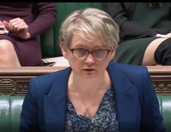   مصر اليوم - بريطانيا تدعو المجتمع الدولي إلى منع تصدير الأسلحة إلى السودان