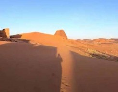   مصر اليوم - صحراء بيوضة في السودان قد تتحول إلى منجم معادن استراتيجية يدر مليارات الدولارات