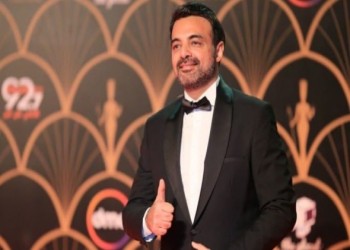   مصر اليوم - عمرو محمود ياسين يدافع عن ياسمين عبدالعزيز بعد أزمة تيتر وننسى اللي كان