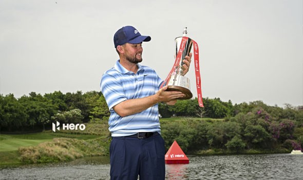   مصر اليوم - أليكس فيتزباتريك يقتحم قائمة التوب 10 في سباق دبي للجولف