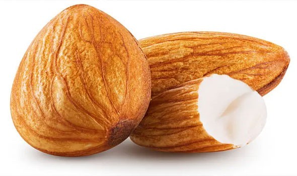   مصر اليوم - فوائد تناول اللوز بشكل يومي