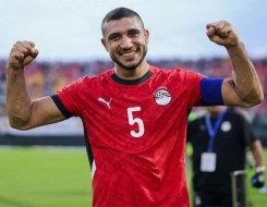   مصر اليوم - أسبوع مصري مميز في الملاعب ربيعة يتوج بالدوري الإماراتي وحمزة عبدالكريم بطلاً مع شباب برشلونة