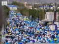   مصر اليوم - الحجاج يودعون عرفات متوجهين إلى مزدلفة بعد أداء الركن الأعظم من الحج
