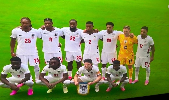   مصر اليوم - منتخب إنجلترا يسجل أربعة أهداف في شباك فرنسا في الشوط الأول ويخيّب آمال الفرنسيين في حصد المركز الثالث بالمونديال