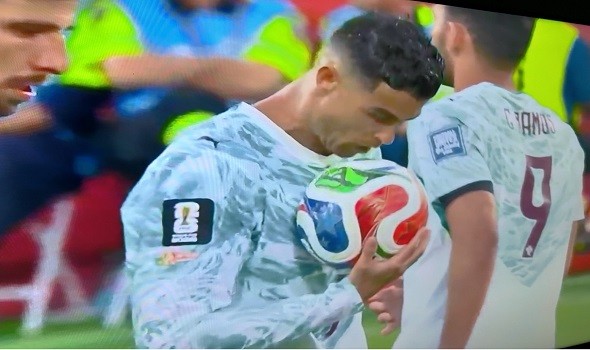  مصر اليوم - خروج البرازيل والبرتغال وهولندا يعيد الحديث عن لعنة إيفرتون